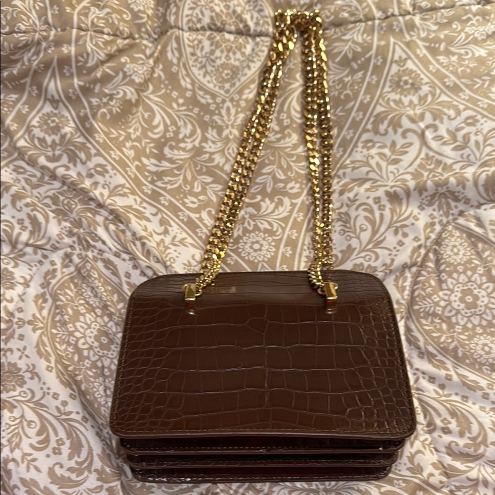 Elegant Brown Croc-Embossed Chain Shoulder Bag